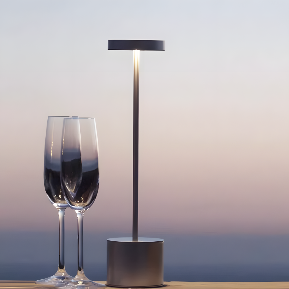 Lampe de chevet rechargeable en aluminium de qualité – SOLENA