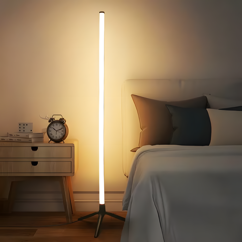 Lampe sur pied RGB d’angle style moderne – SHUSTAR