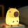 Lampe de chevet Capybara tactile en silicone lumière pour enfant apaisante - KAPPI