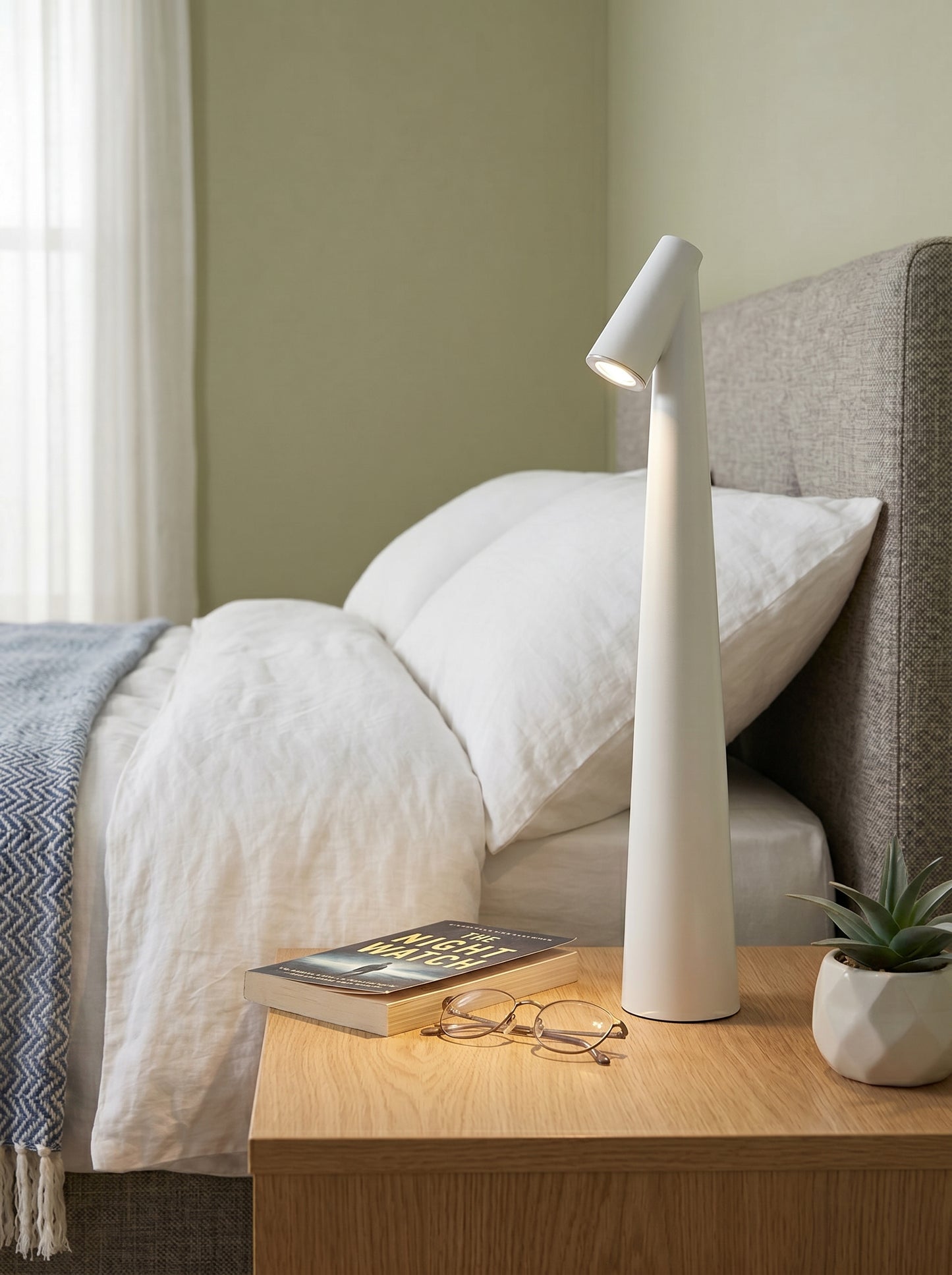 Lampe de Chevet Minimaliste - LUXBERA